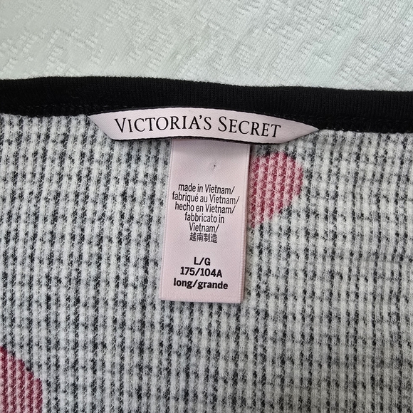 Victoria's Secret Black and Red Heart Pajama Set - Picture 4 of 9